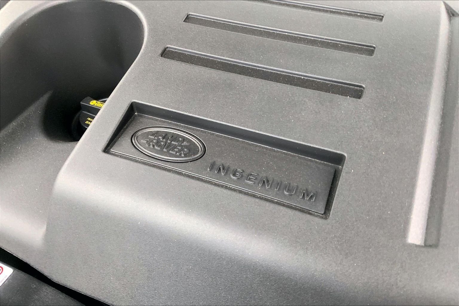 New 2026 Fuji White Land Rover S image 17