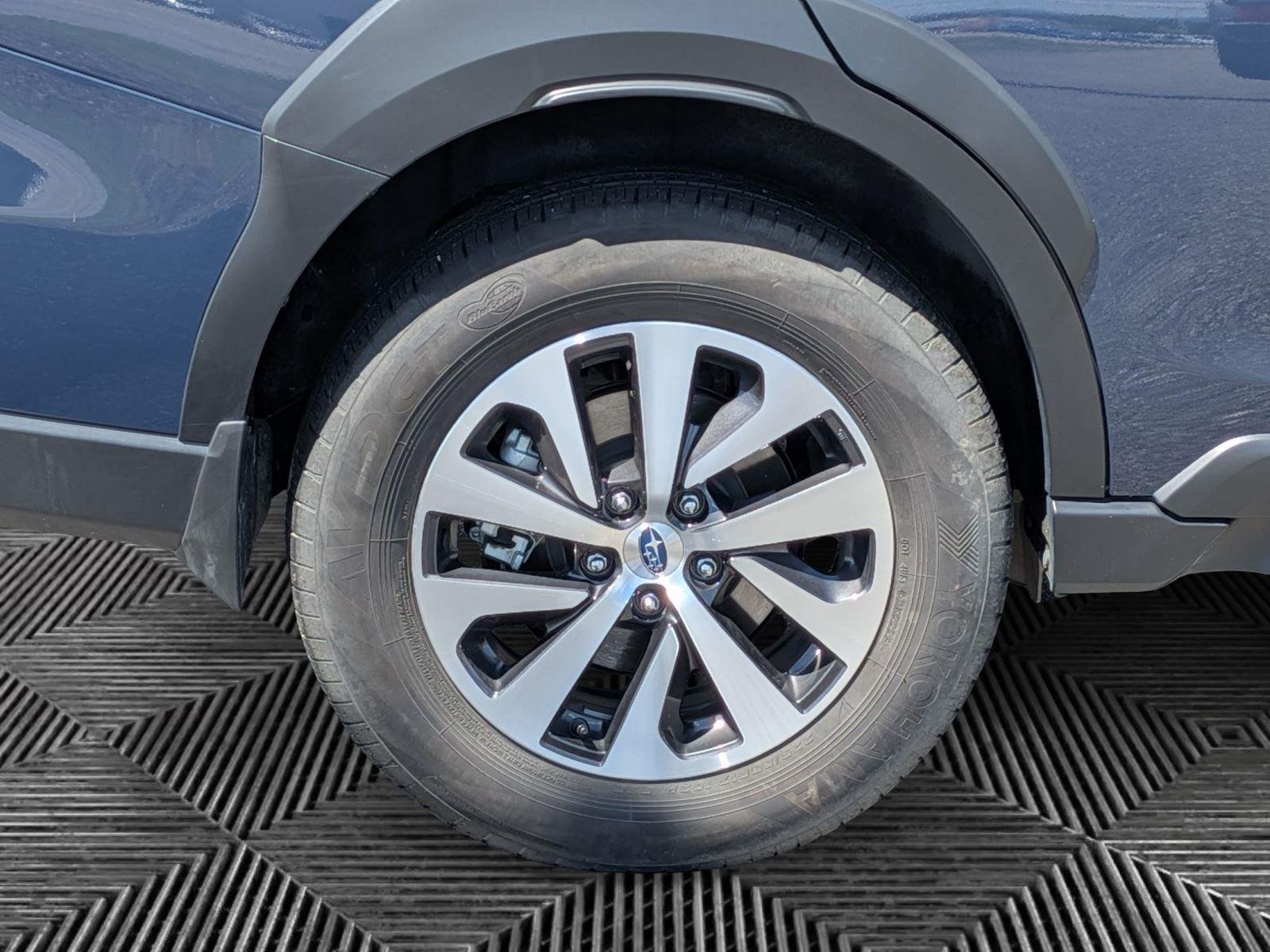 Used 2025 Cosmic Blue Pearl Subaru BASE image 9