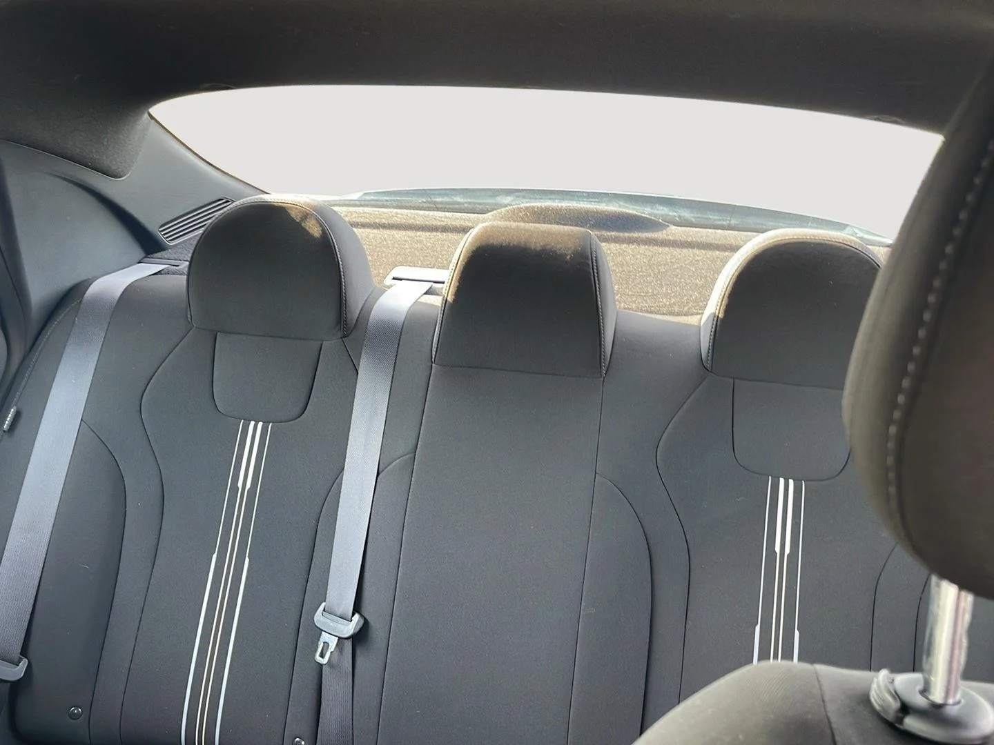 Used 2025 Abyss Black Hyundai SEL Sport image 35