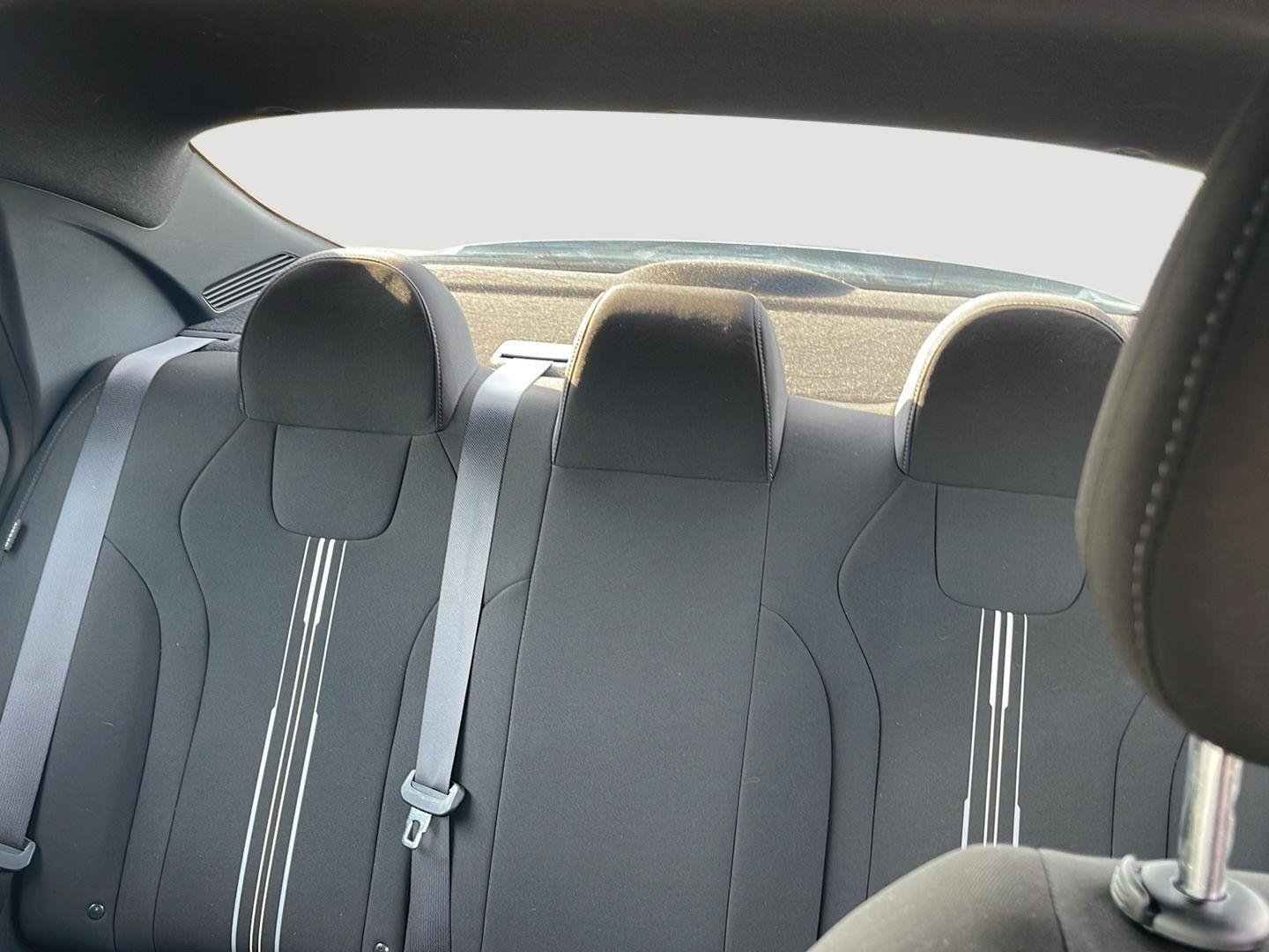 Used 2025 Abyss Black Hyundai SEL Sport image 35