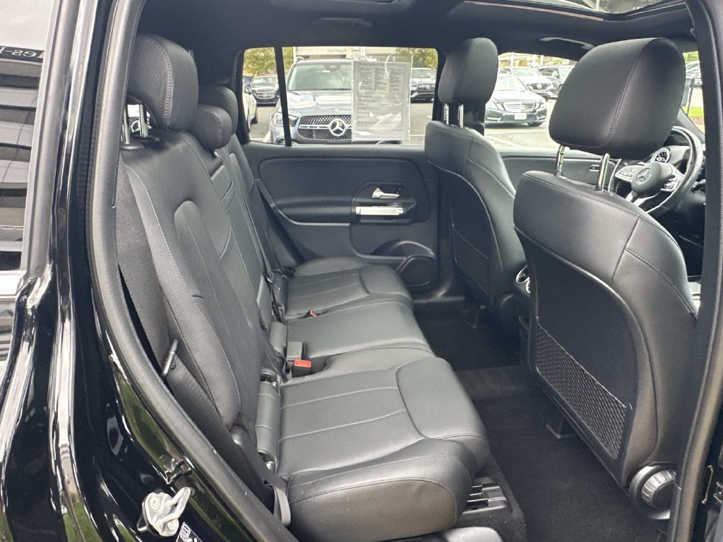 Used 2022 Night Black Mercedes-Benz GLB 250 image 12