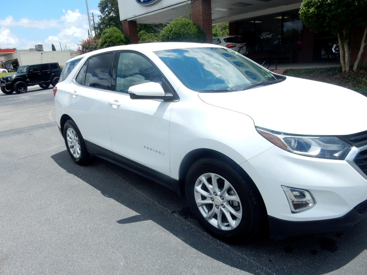 Used 2018 Chevrolet Equinox LT with VIN 2GNAXJEV8J6198188 for sale in Hawkinsville, GA