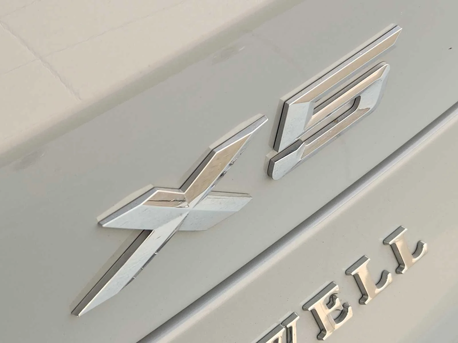 Used 2024 Brooklyn Grey Metallic BMW sDrive40i image 8