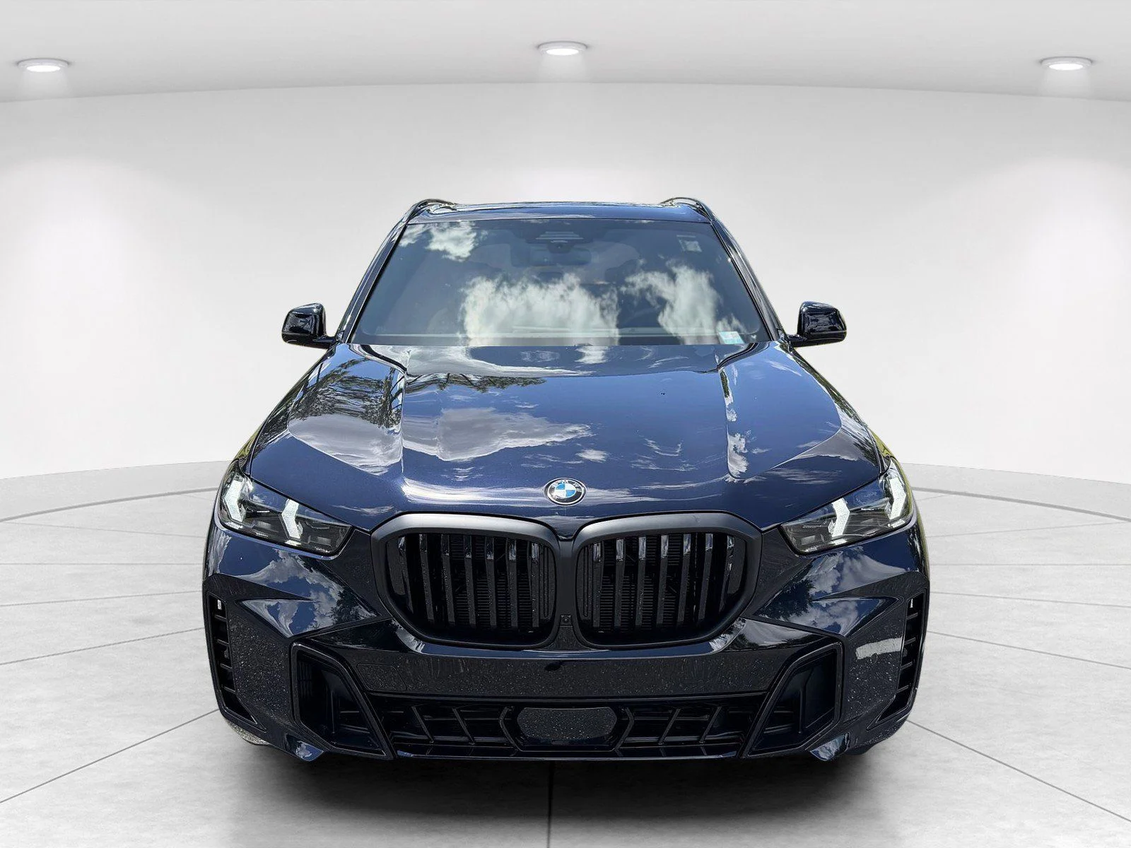 New 2026 Carbon Black Metallic BMW xDrive40i image 2