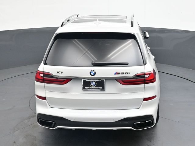 Used 2021 White BMW M50i image 24