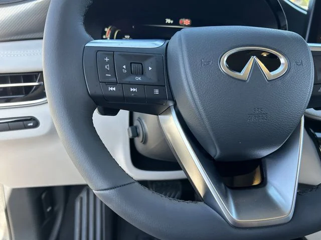 New 2027 GRAPHITE SHADOW INFINITI Luxe AWD image 25
