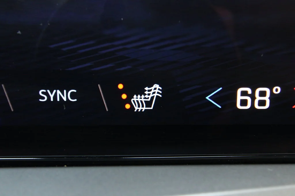 Used 2025 Gray Chevrolet LT image 13