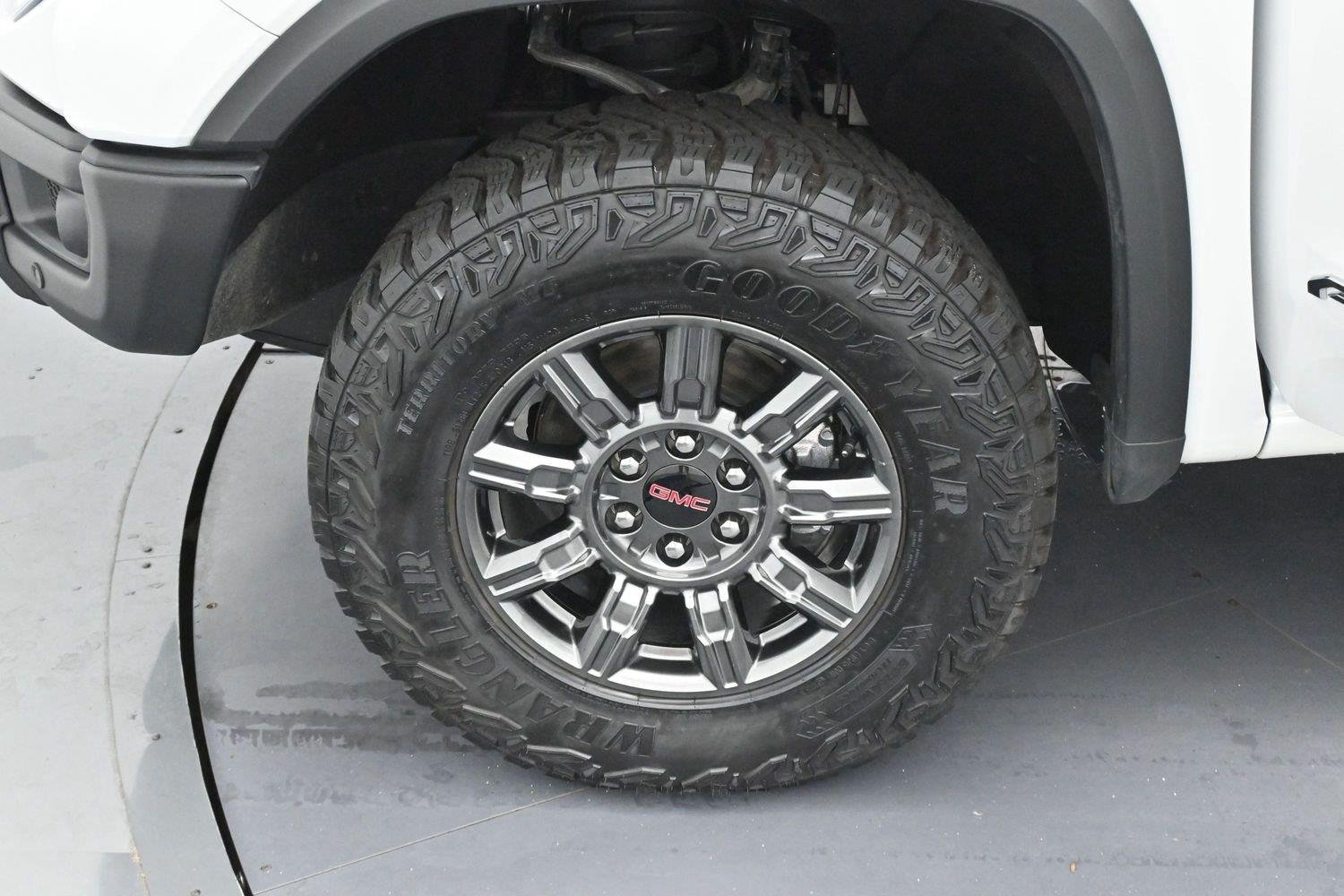 Used 2026 Summit White GMC AT4X image 37