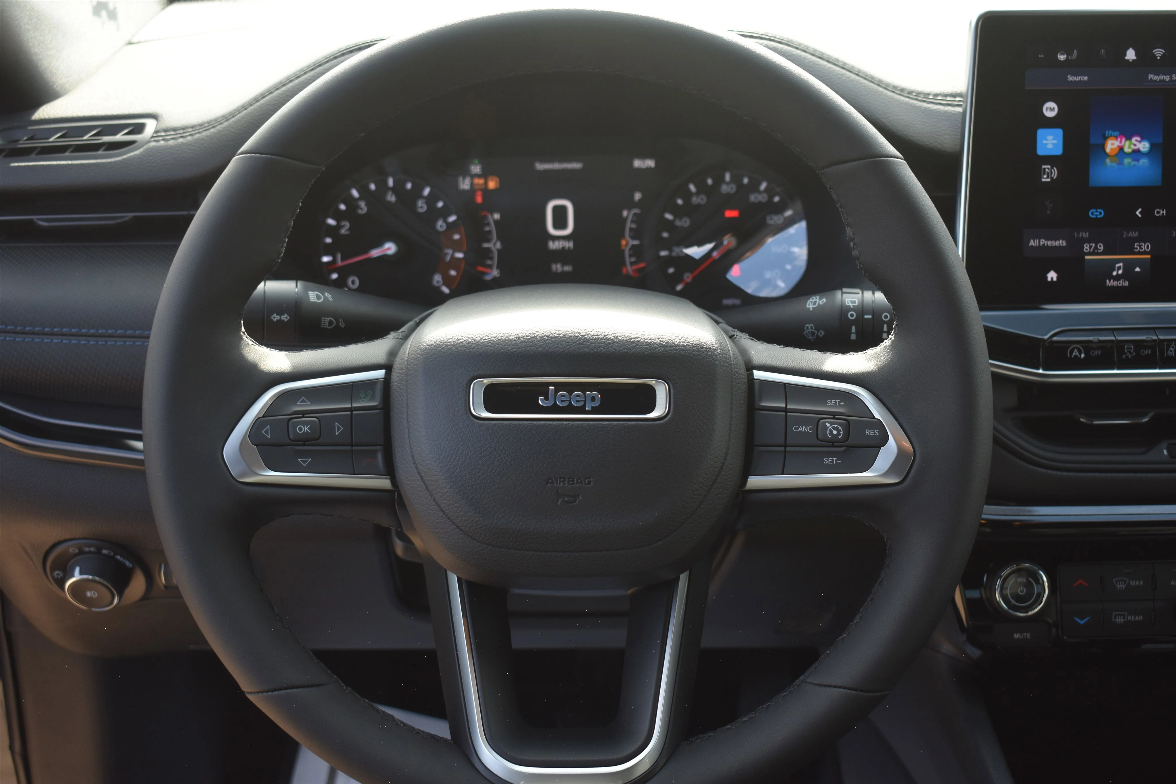 New 2026 Fathom Blue Pearl Coat Jeep Latitude Altitude image 19