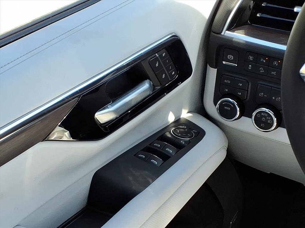 2026 Chevrolet Tahoe Premier - Photo 12