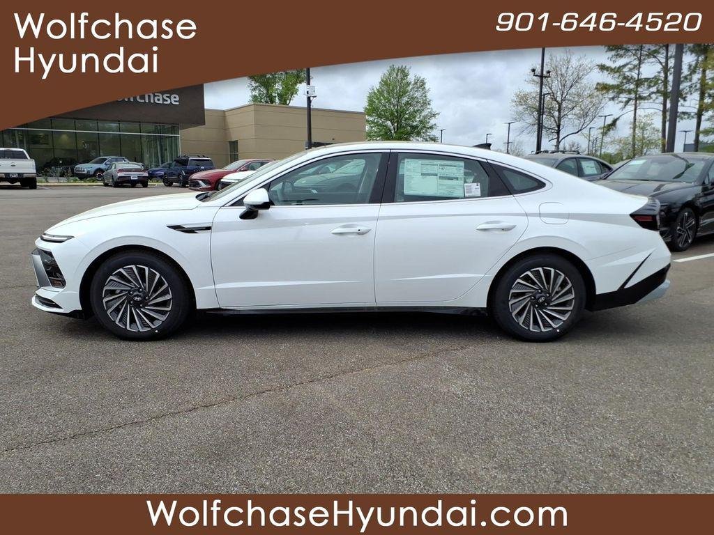 New 2026 White Hyundai SEL image 2