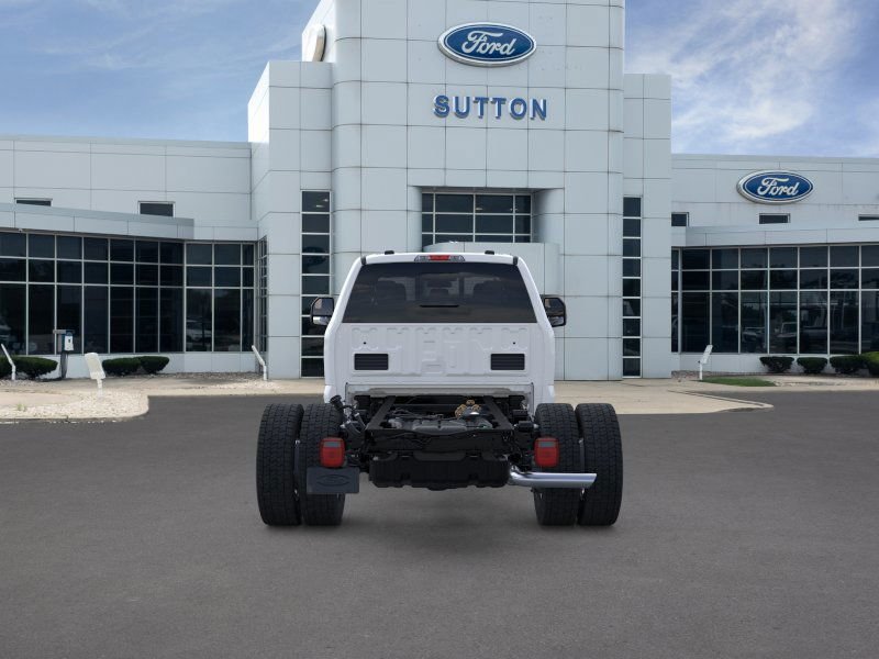 New 2026 Oxford White Ford F-450® XL image 38