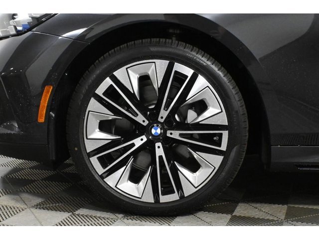 2026 BMW 5 Series 530i - Photo 12