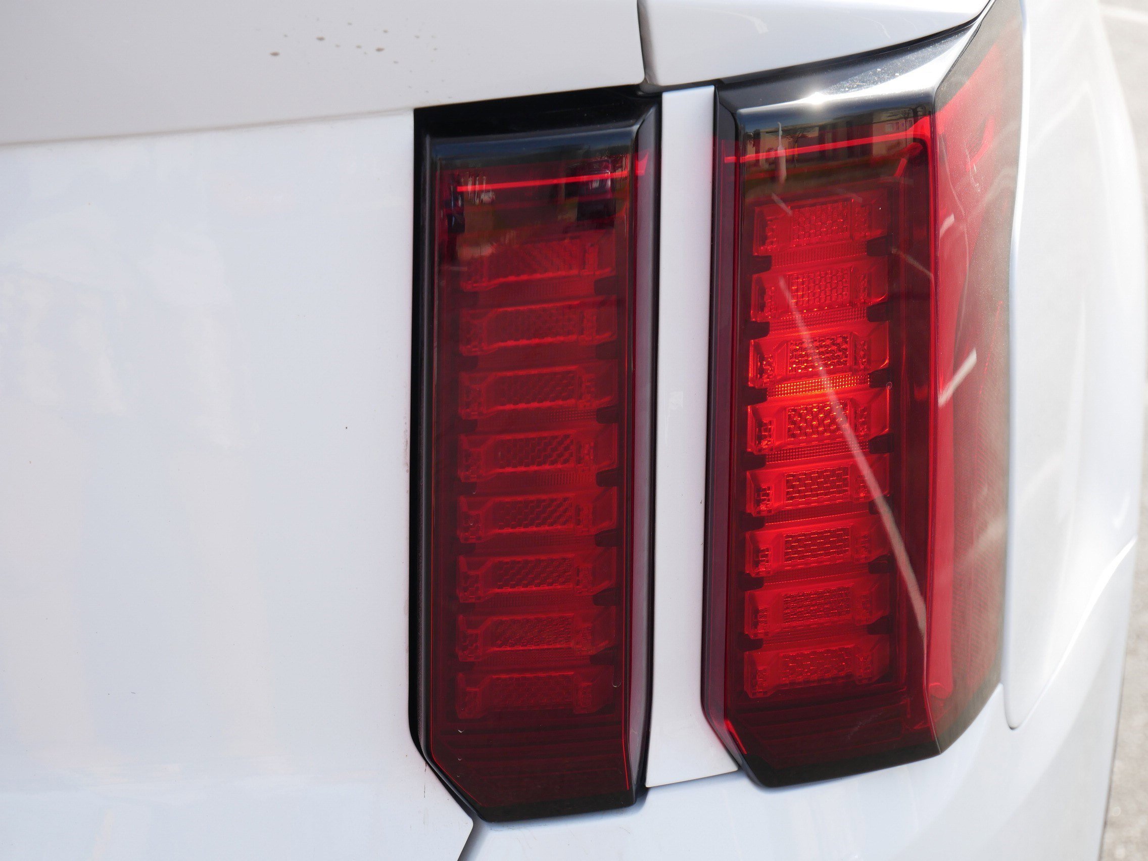 Used 2023 Glacial White Pearl Kia X-Line EX image 17