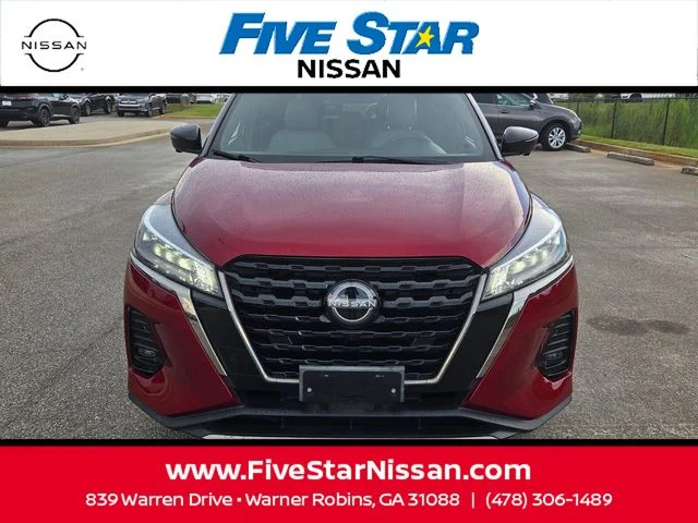 Used 2023 Red Nissan SR image 2
