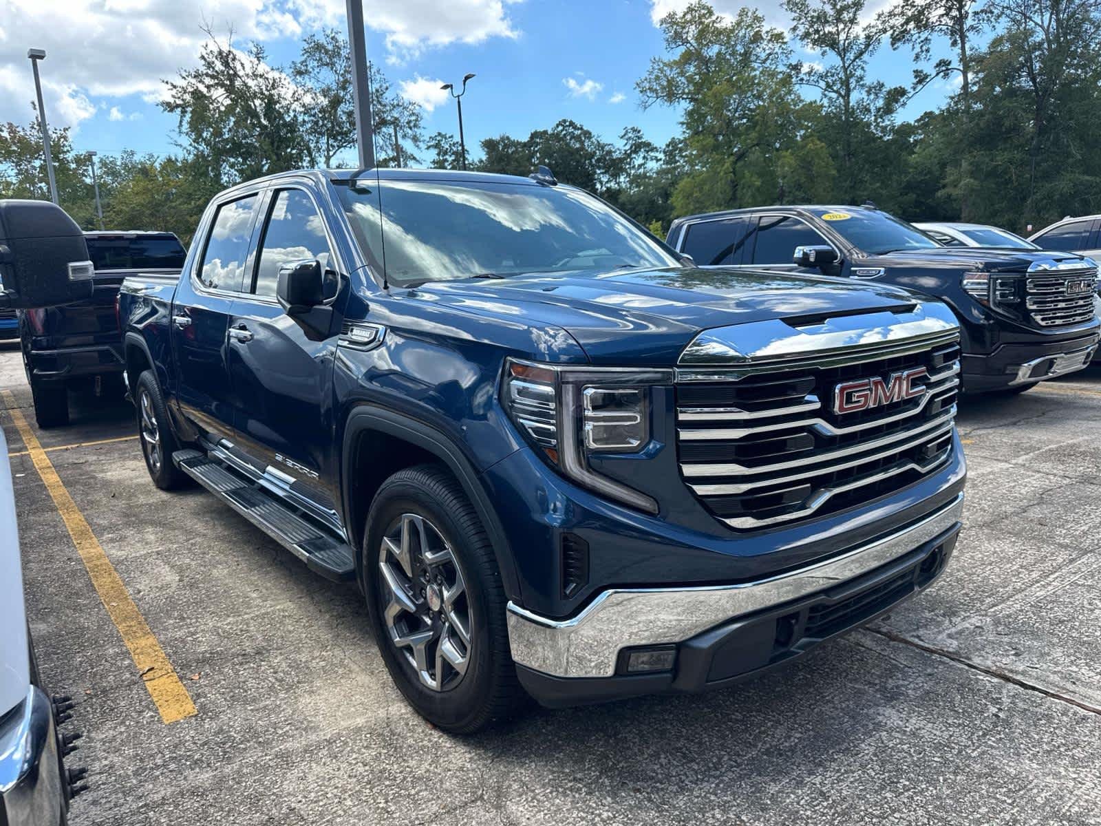 2023 GMC Sierra 1500 SLT