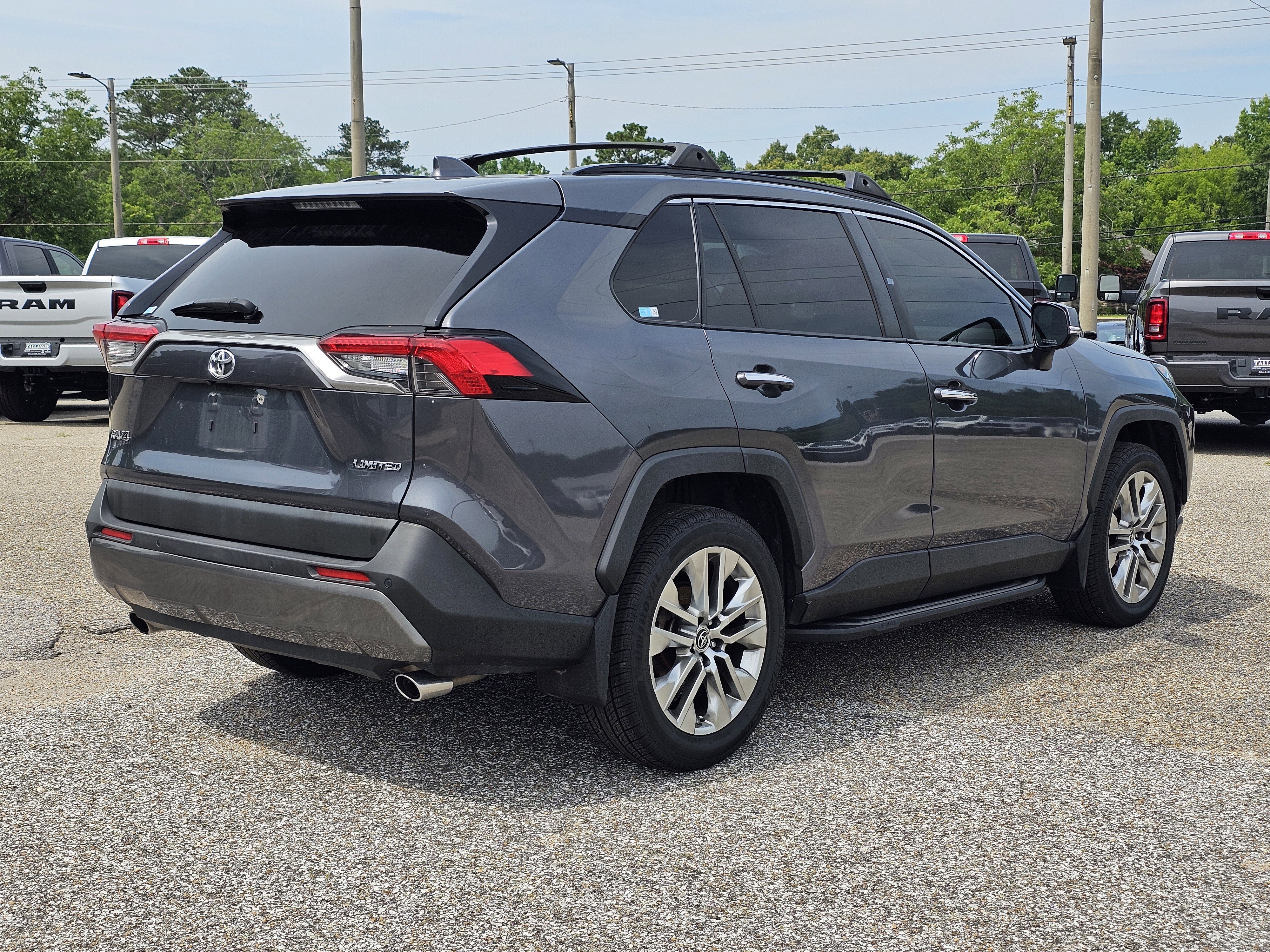 2019 Toyota RAV4 Limited - Photo 8