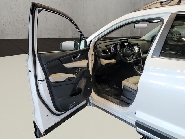 Used 2022 Crystal White Pearl Subaru Limited image 12