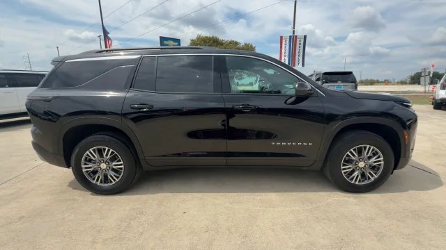 2026 Chevrolet Traverse LT - Photo 9