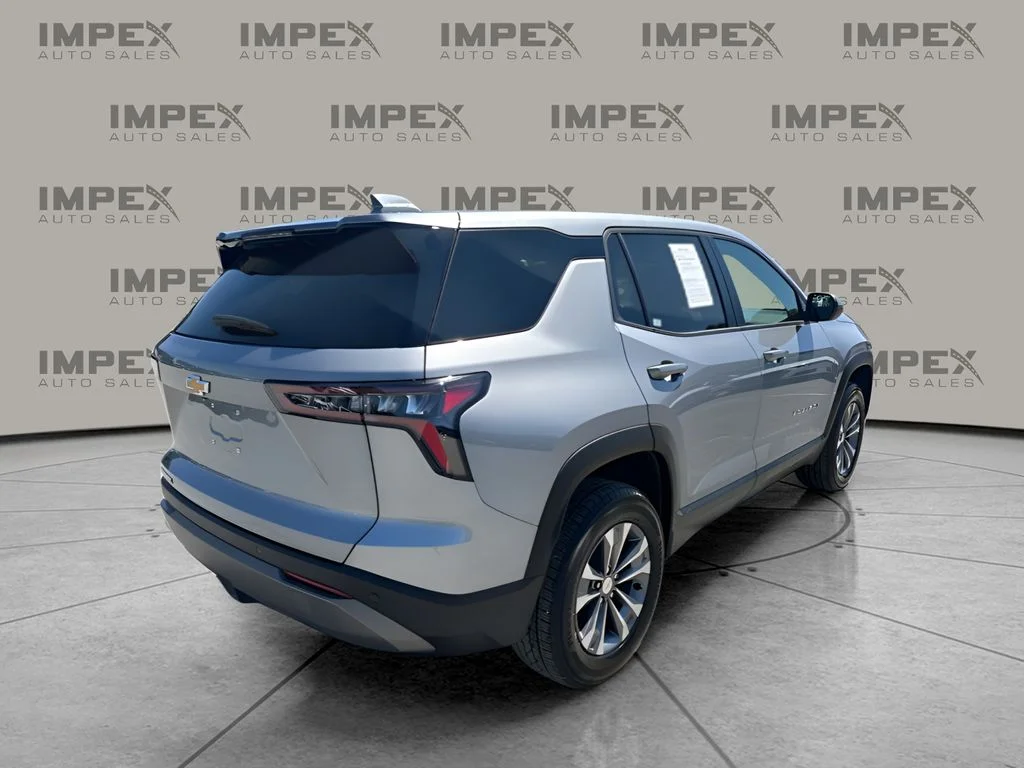 Used 2026 Gray Chevrolet LT image 5