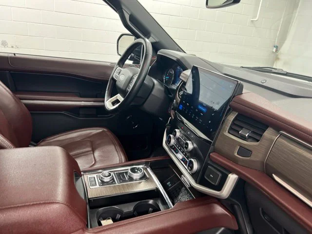 Used 2023 Blue Ford Limited image 31