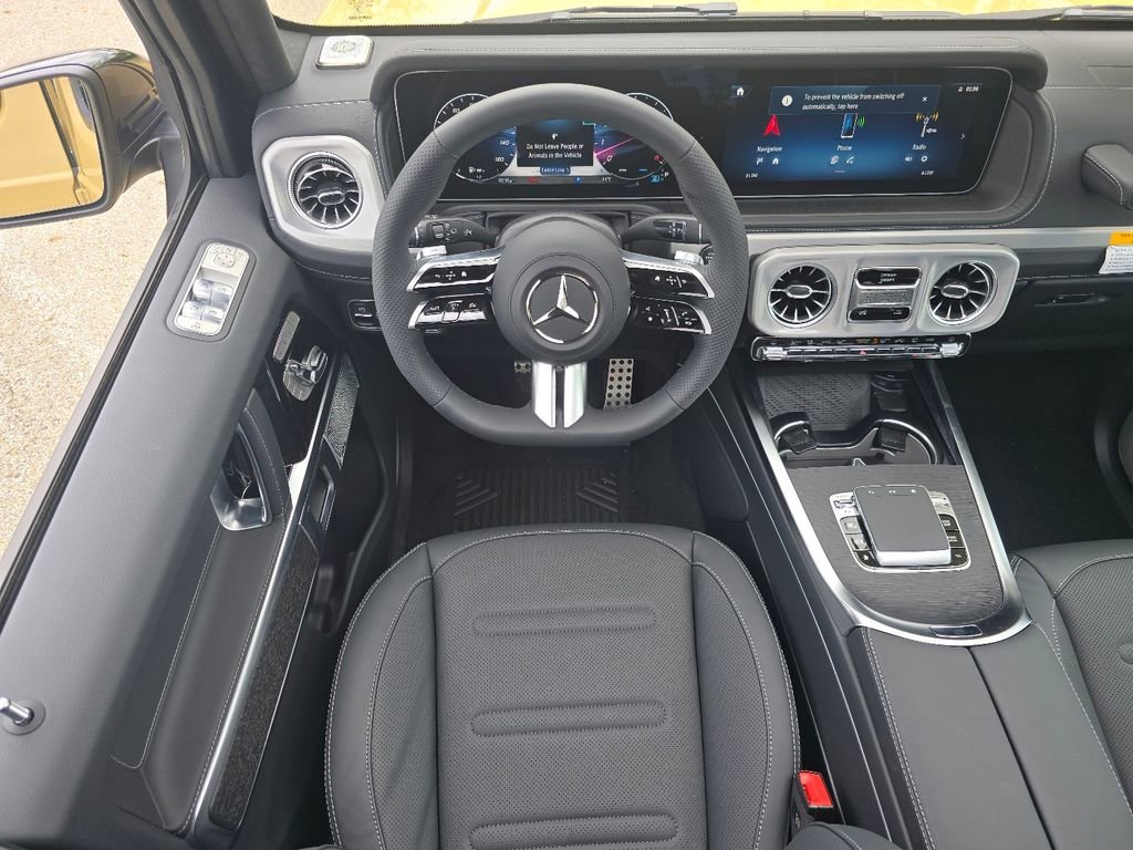 New 2026 MANUFAKTUR Desert Sand non-metallic Mercedes-Benz G 550 image 63