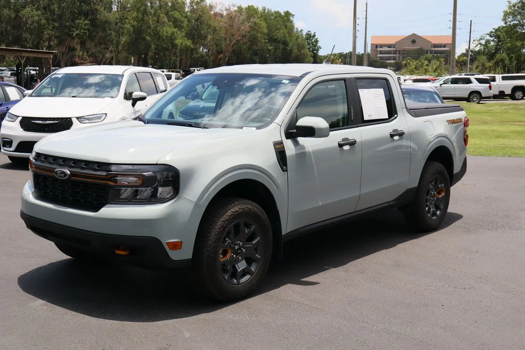 Used 2023 Green Ford XLT image 5