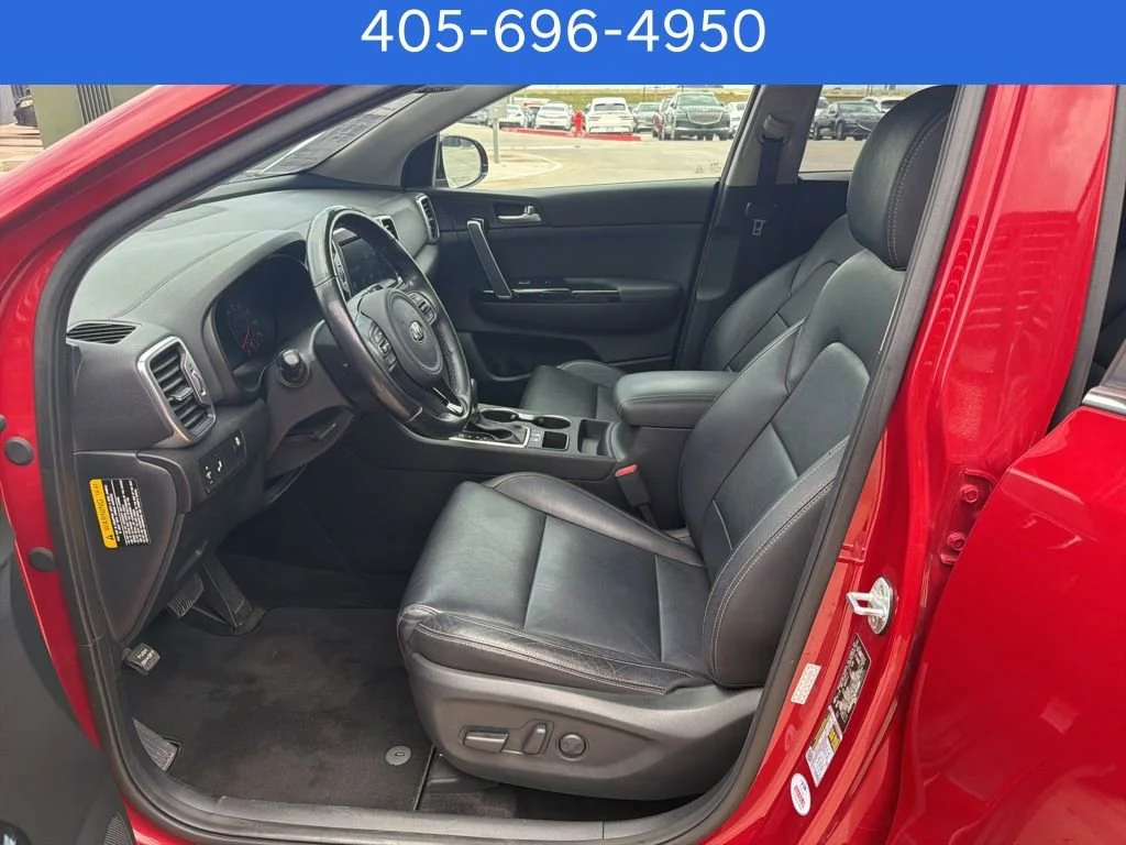 Pre-Owned 2019 Kia Sportage EX