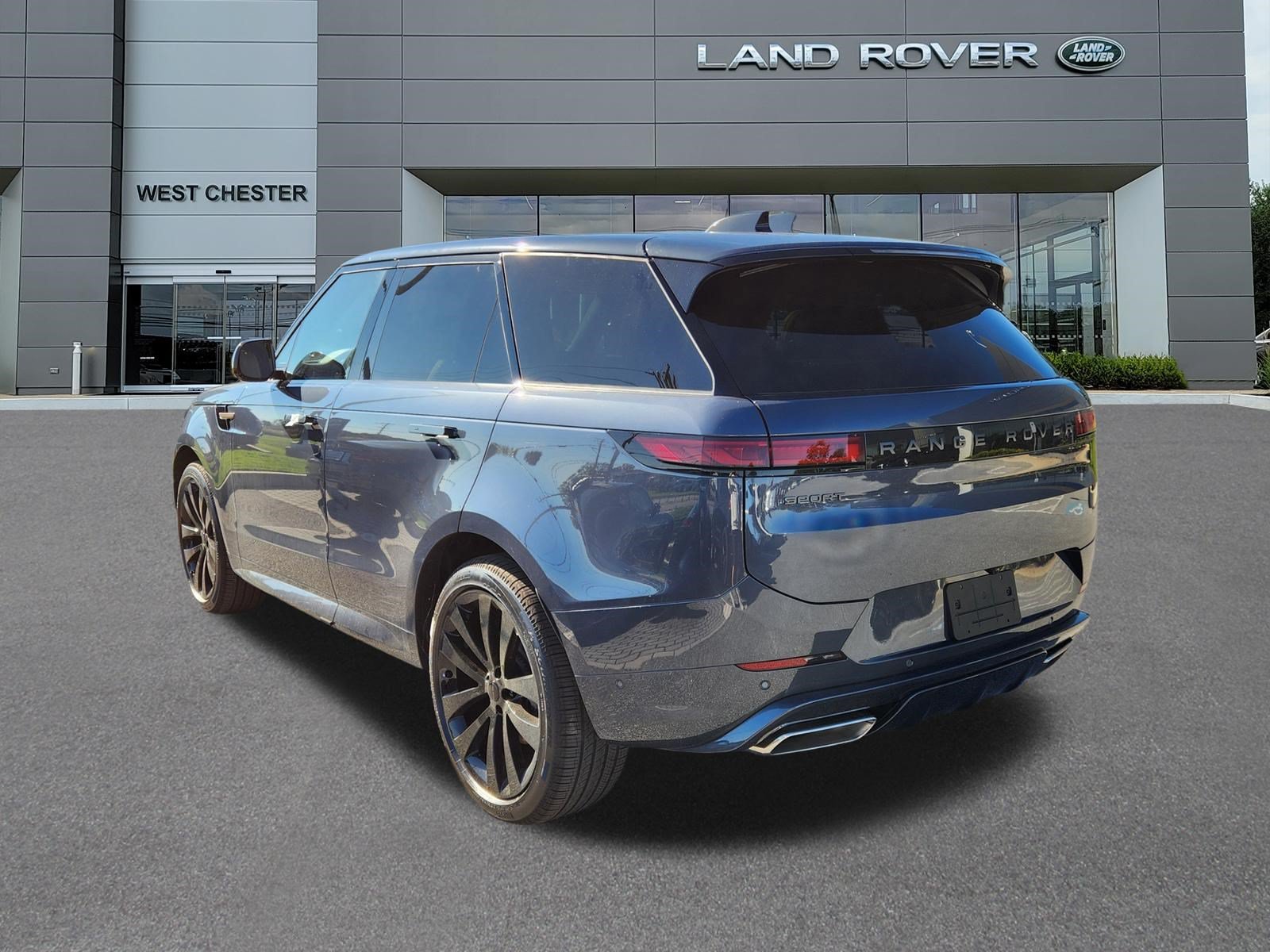 New 2027 Varesine Blue LAND ROVER Dynamic SE image 3