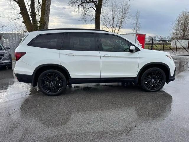 Used 2022  Honda Black Edition image 2