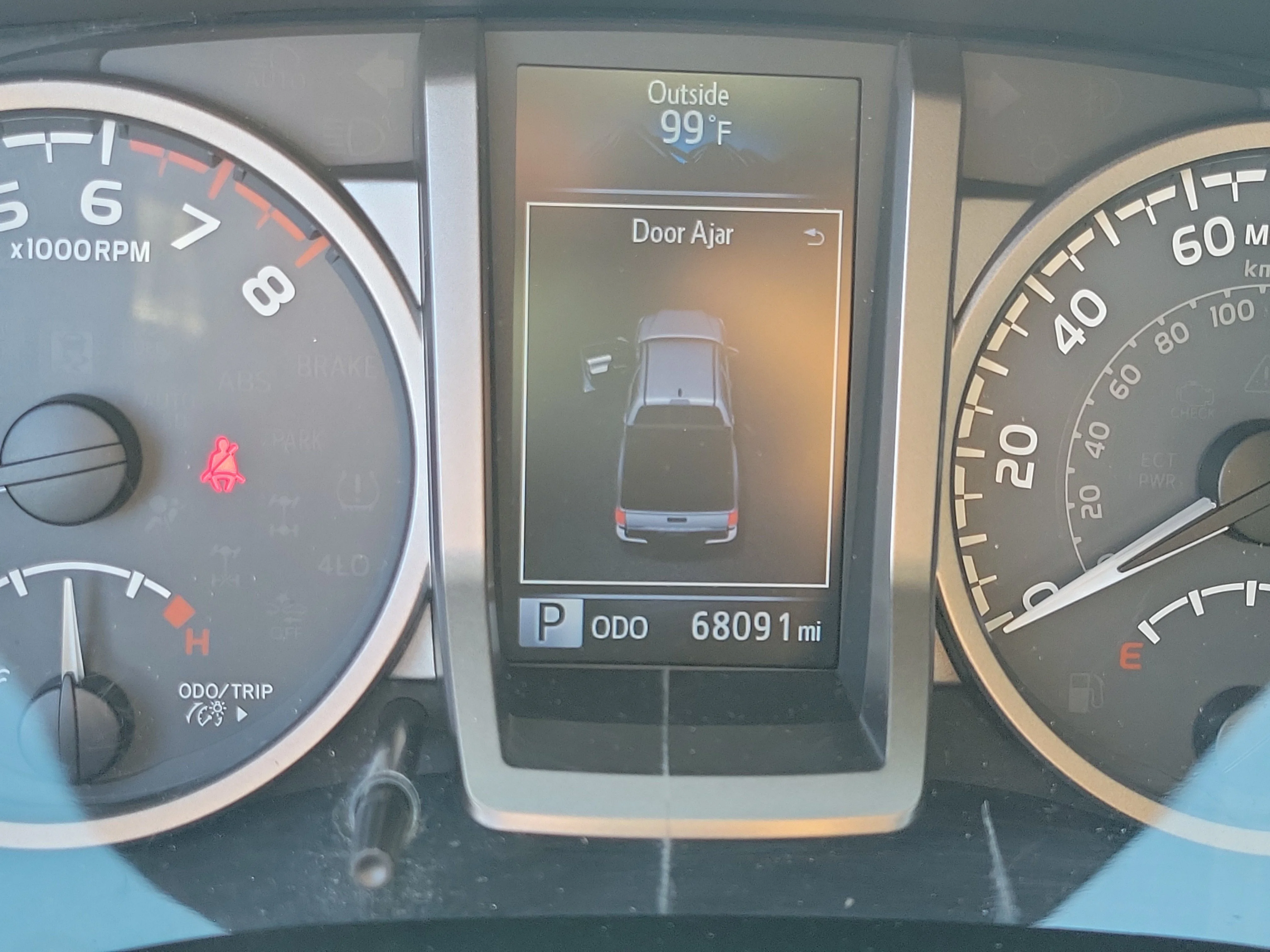 Used 2018 Silver Sky Metallic Toyota SR5 image 19