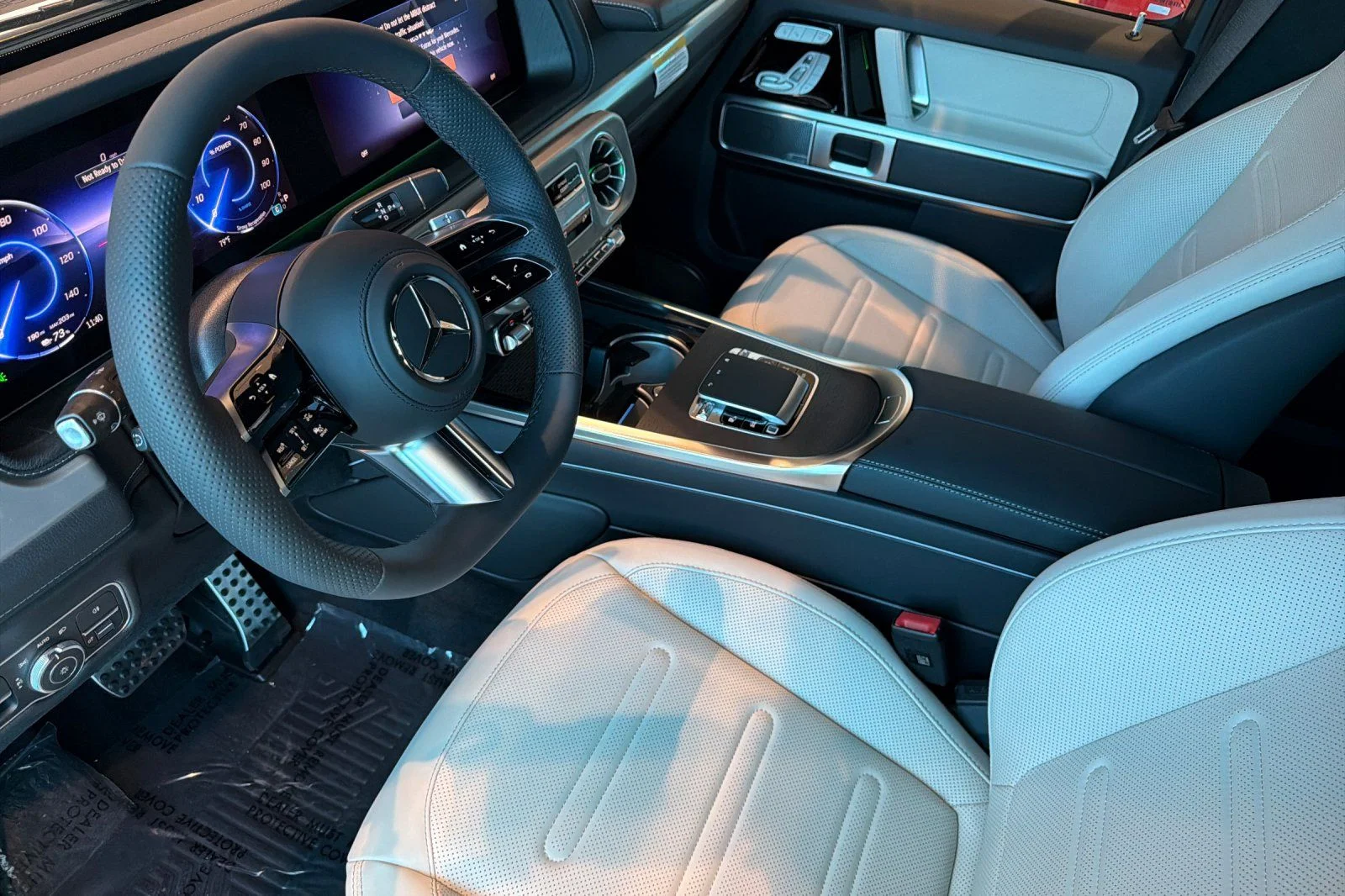 New 2027 Polar White Mercedes-Benz G 580 image 7