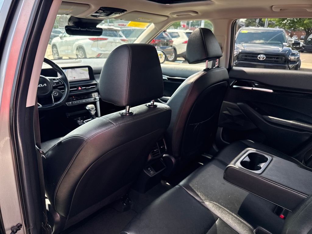Used 2024 Gray Kia SX image 40