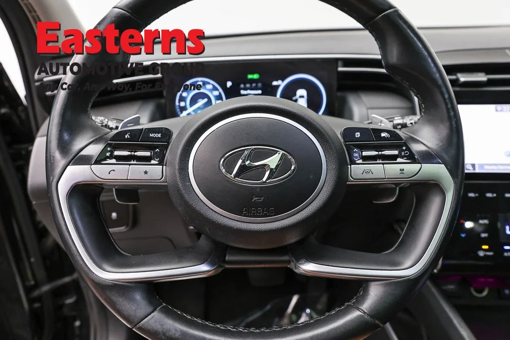 Used 2022 Black Hyundai Limited image 10