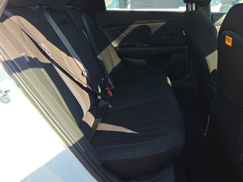 New 2026 White Hyundai SEL Sport image 9
