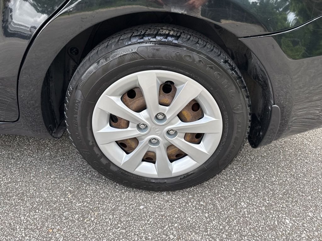 Used 2017 Black Kia LX image 20