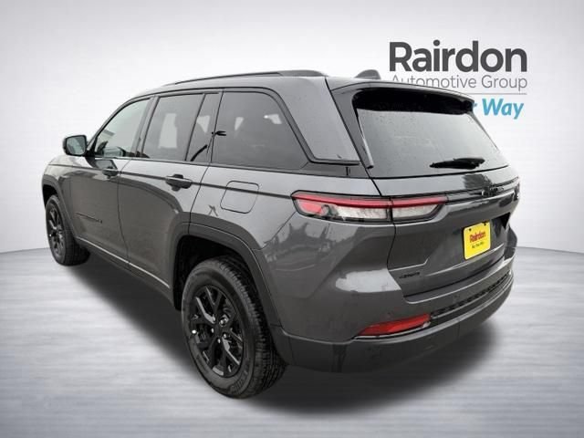 Used 2025 Baltic Gray Metallic Clearcoat Jeep Altitude image 5
