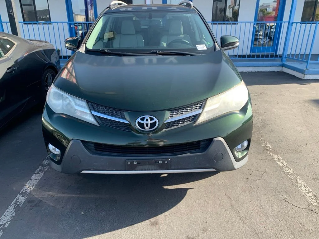 Used 2013 Green Toyota Limited image 3