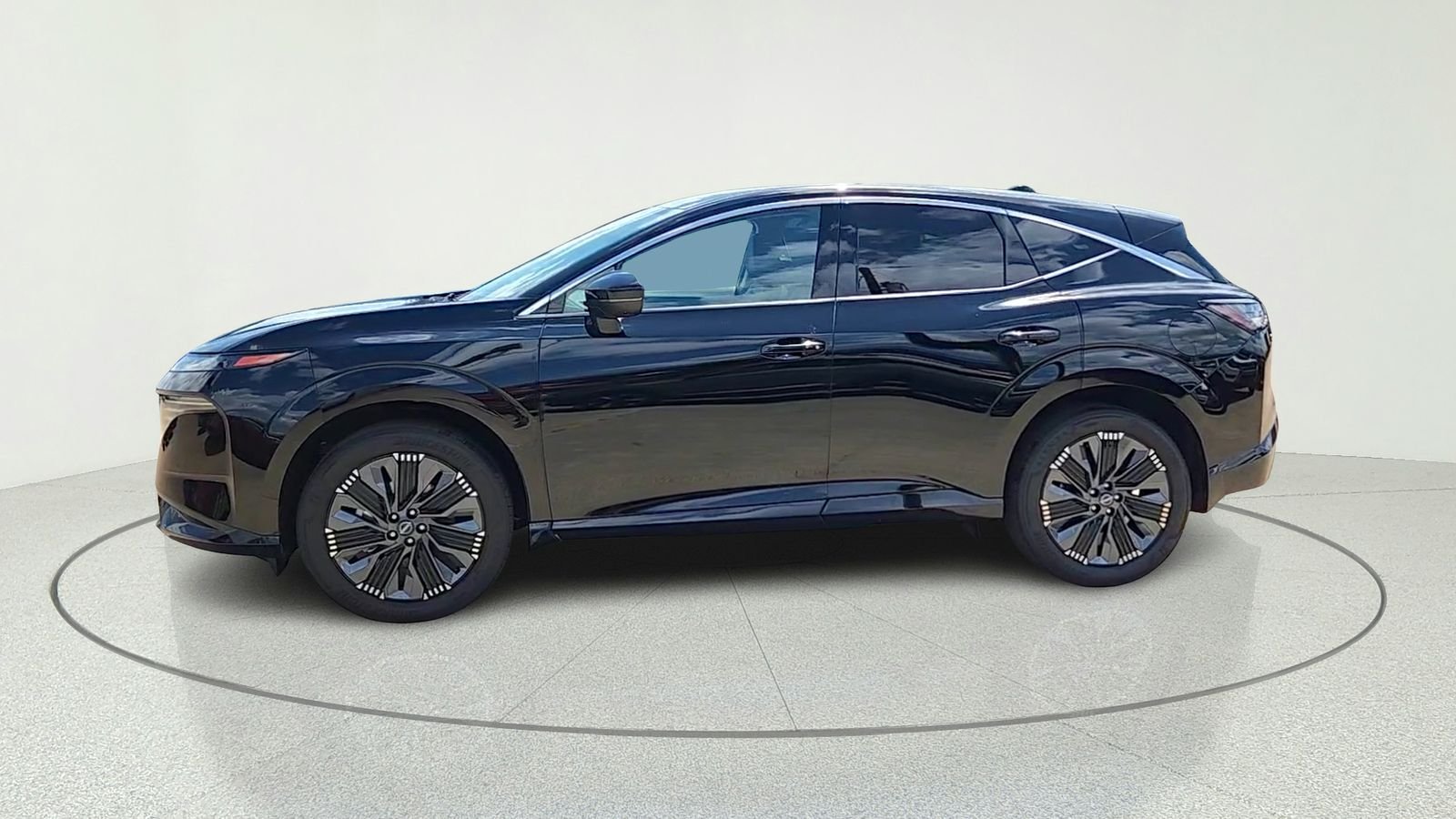 New 2026 Super Black Nissan Platinum image 4