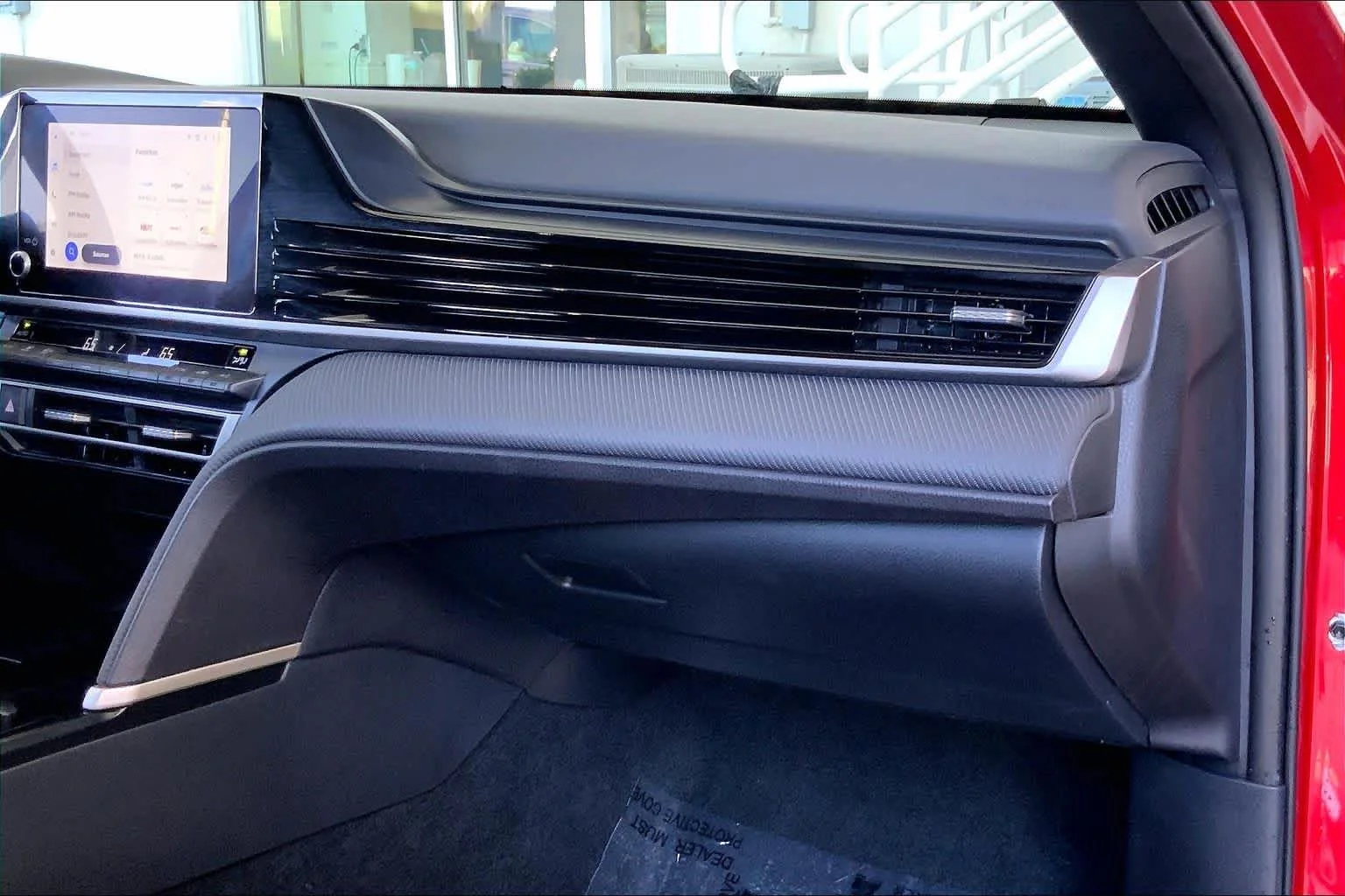 2025 Toyota Camry SE - Photo 19