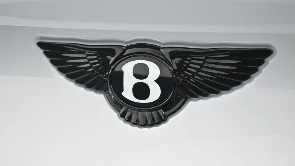 New 2026 White Bentley  image 21