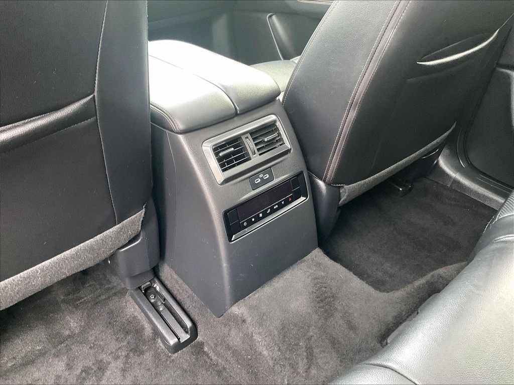Used 2025 Gray Mazda 3.3 Turbo Preferred image 28
