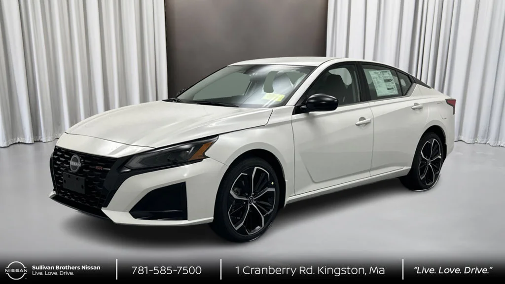 New 2026 White Nissan 2.5 SR image 1