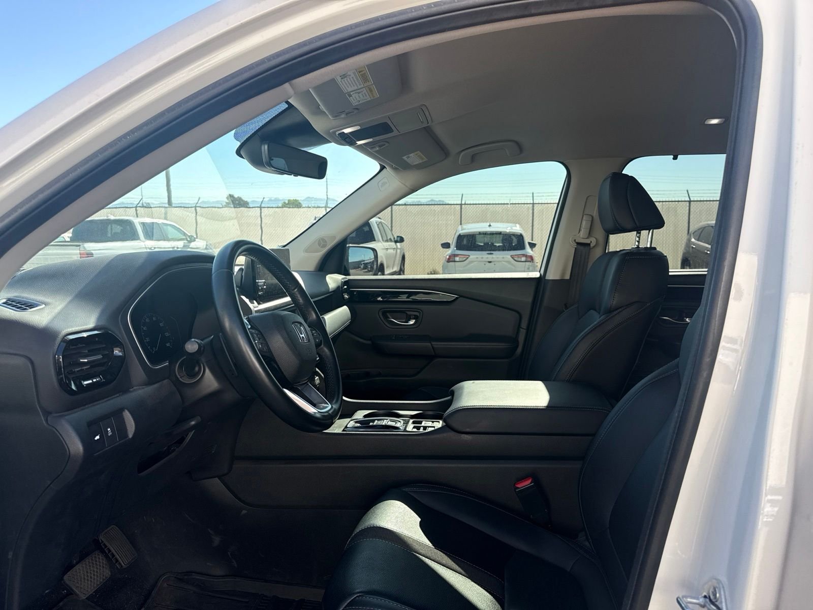2025 Honda Pilot EX-L - Photo 15