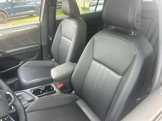 Used 2023 Platinum Gray Metallic Volkswagen 2.0T SE R-Line Black image 10