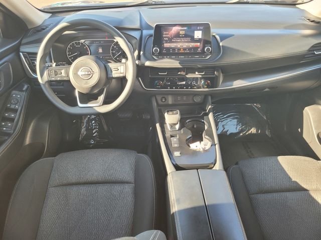 Used 2024 Gray Nissan SV image 16