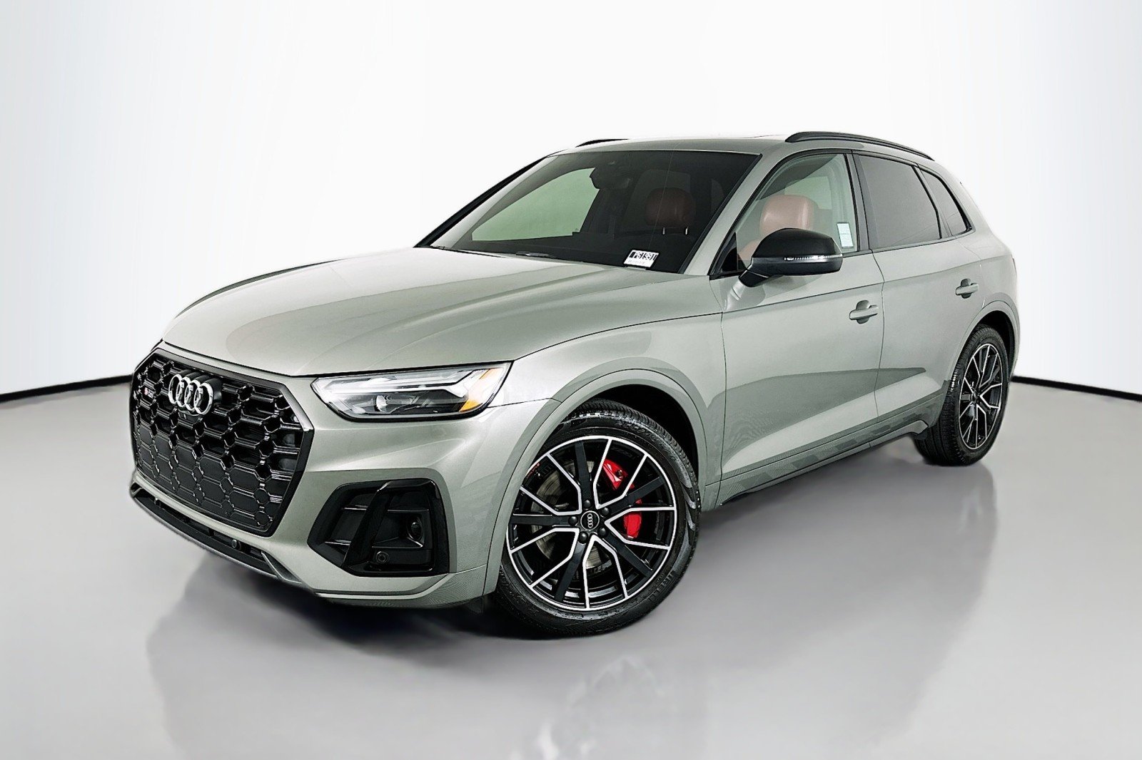 2023 Audi SQ5 Premium Plus's photo
