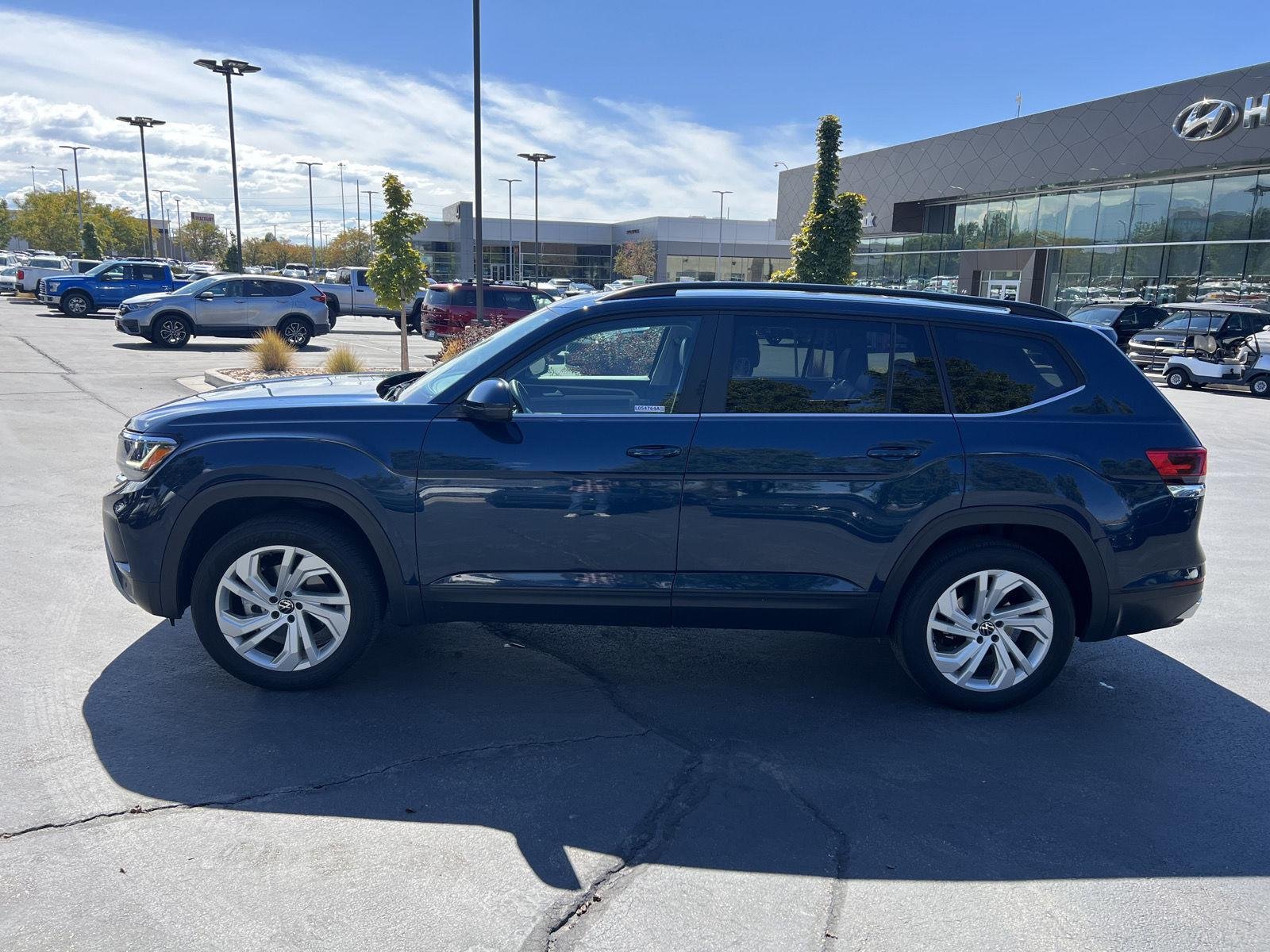 2023 Volkswagen Atlas SE w/Tech - Photo 22