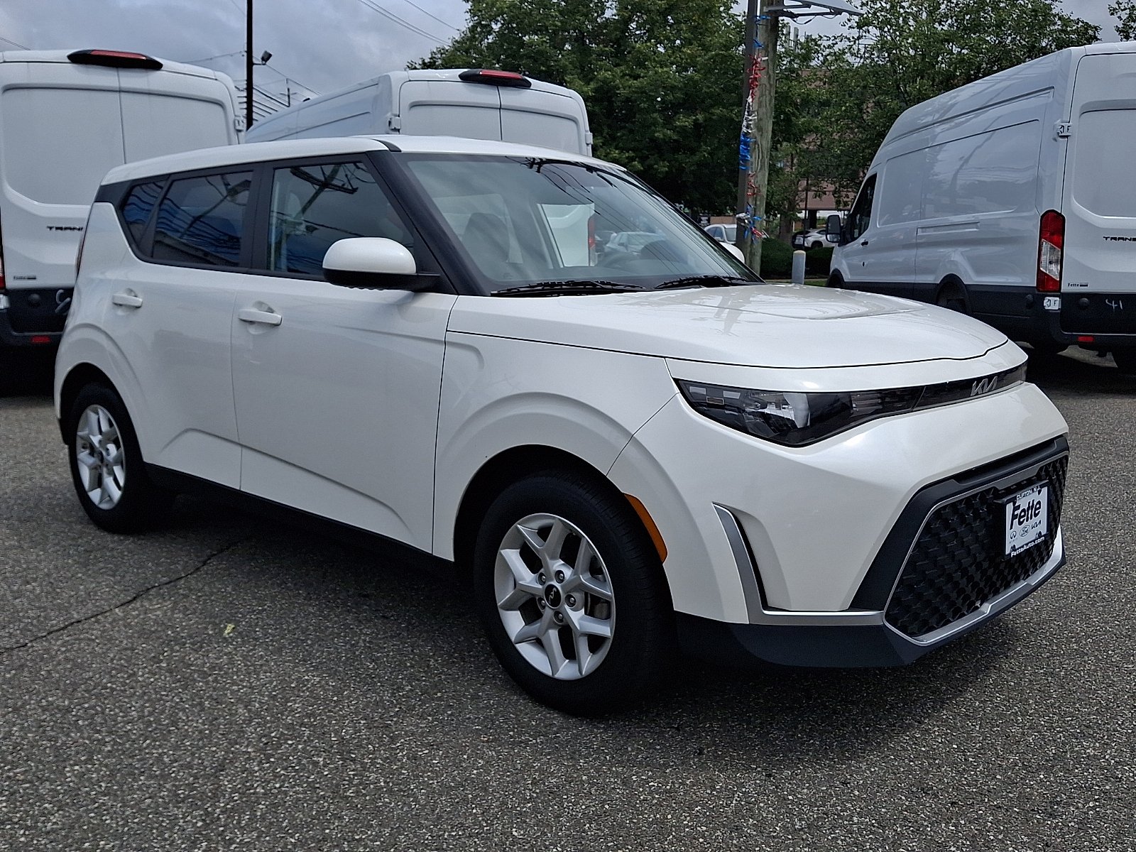 Used 2024 Snow White Pearl - SWP Kia LX image 3