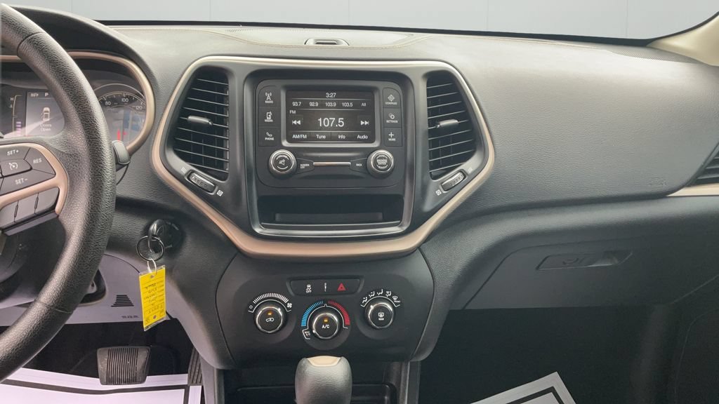 Used 2016 None Jeep Sport image 34